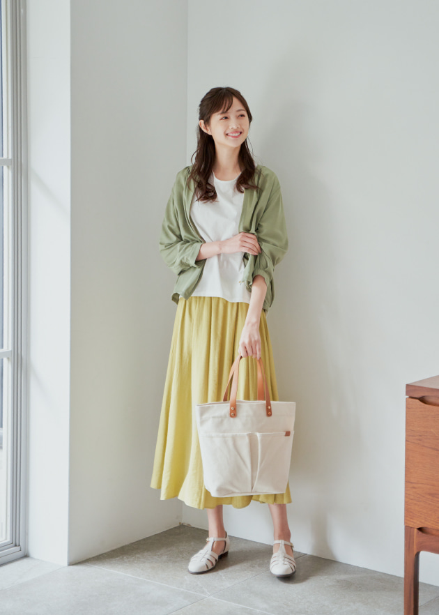 ikka STYLEBOOK 2023SPRING LADIES styling04