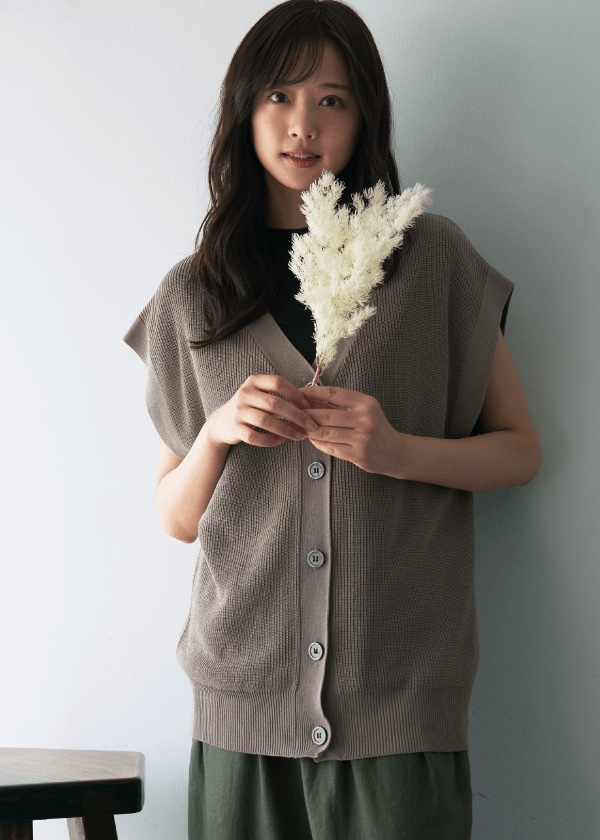 ikka STYLEBOOK 2023SUMMER LADIES styling11