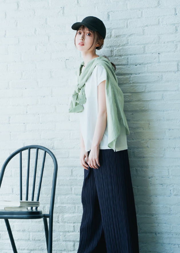 ikka STYLEBOOK 2022SUMMER LADIES styling03