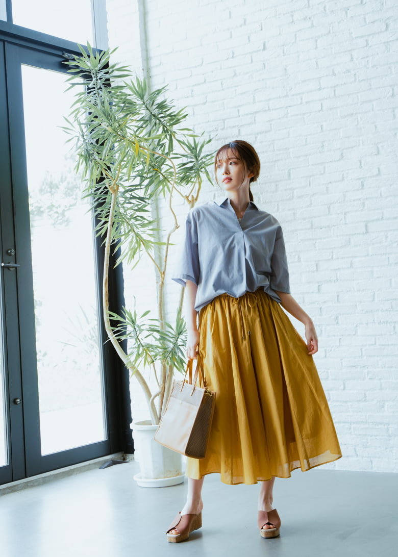 ikka STYLEBOOK 2022SUMMER LADIES styling12