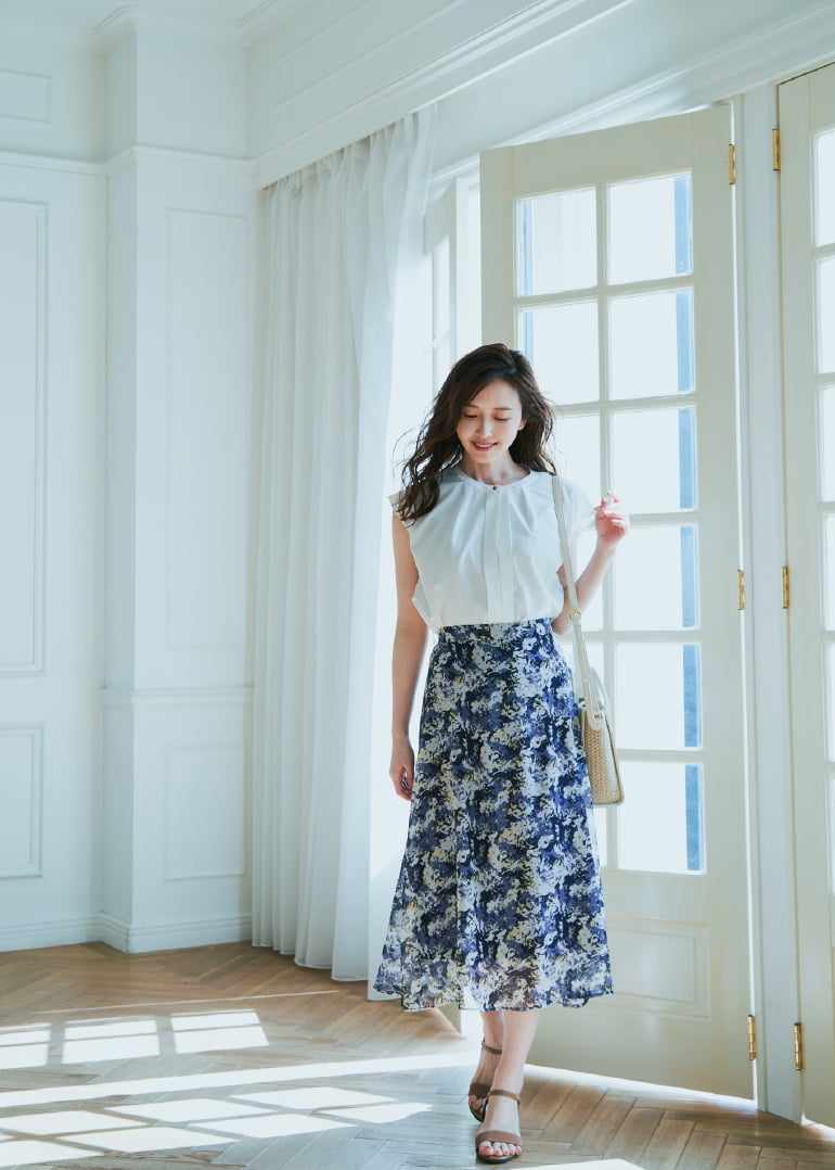 ikka STYLEBOOK 2022SUMMER LADIES styling15