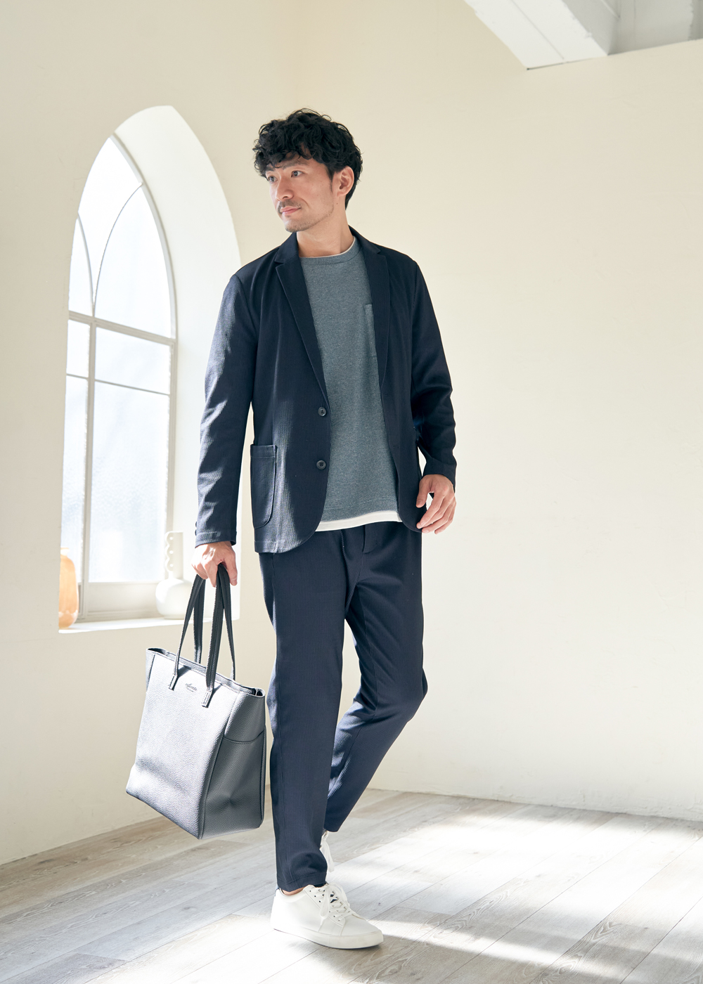 吉岡里帆さんスタイリング02,ikka,InRed,イッカ,いっか,インレッド,InRed12月号,インレッド12月号,インレッド,吉岡里帆,よしおかりほ,雑誌タイアップ,雑誌,雑誌InRed,2023年,ファッション,ファッション雑誌,ヨシオカリホ,ドラマ,女優,