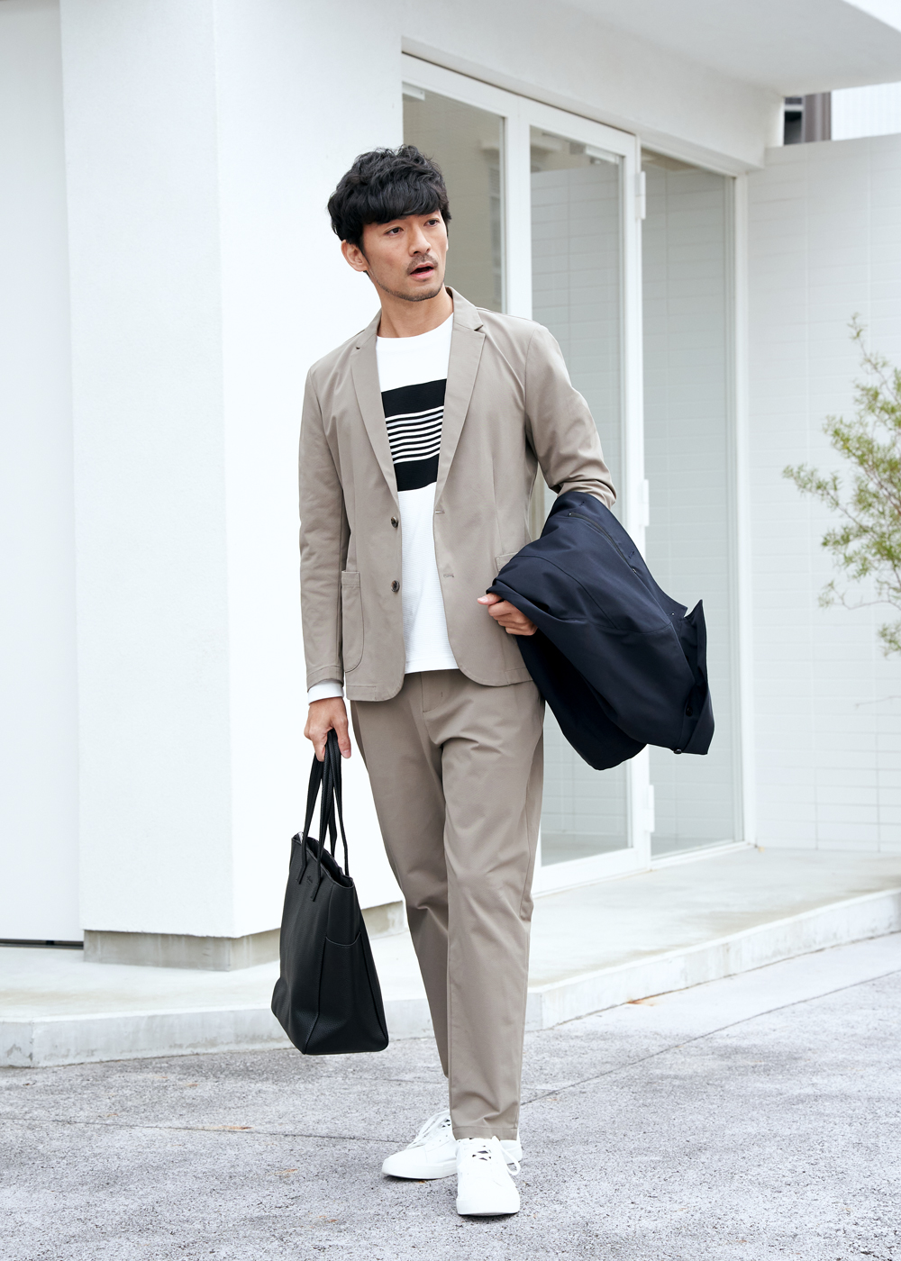 吉岡里帆さんスタイリング02,ikka,InRed,イッカ,いっか,インレッド,InRed12月号,インレッド12月号,インレッド,吉岡里帆,よしおかりほ,雑誌タイアップ,雑誌,雑誌InRed,2023年,ファッション,ファッション雑誌,ヨシオカリホ,ドラマ,女優,