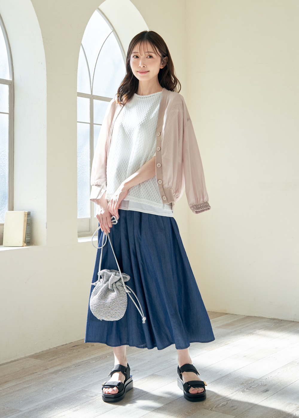 波瑠さんスタイリング02,ikka,InRed,イッカ,いっか,インレッド,InRed5月号,インレッド5月号,インレッド,波瑠,ハル,はる,雑誌タイアップ,雑誌,雑誌InRed,2025年,ファッション,ファッション雑誌,ドラマ,女優,タレント,ファッションモデル,映画,CM,LBC,エルビーシー,イオン,AEON,三宅,コックス,COX