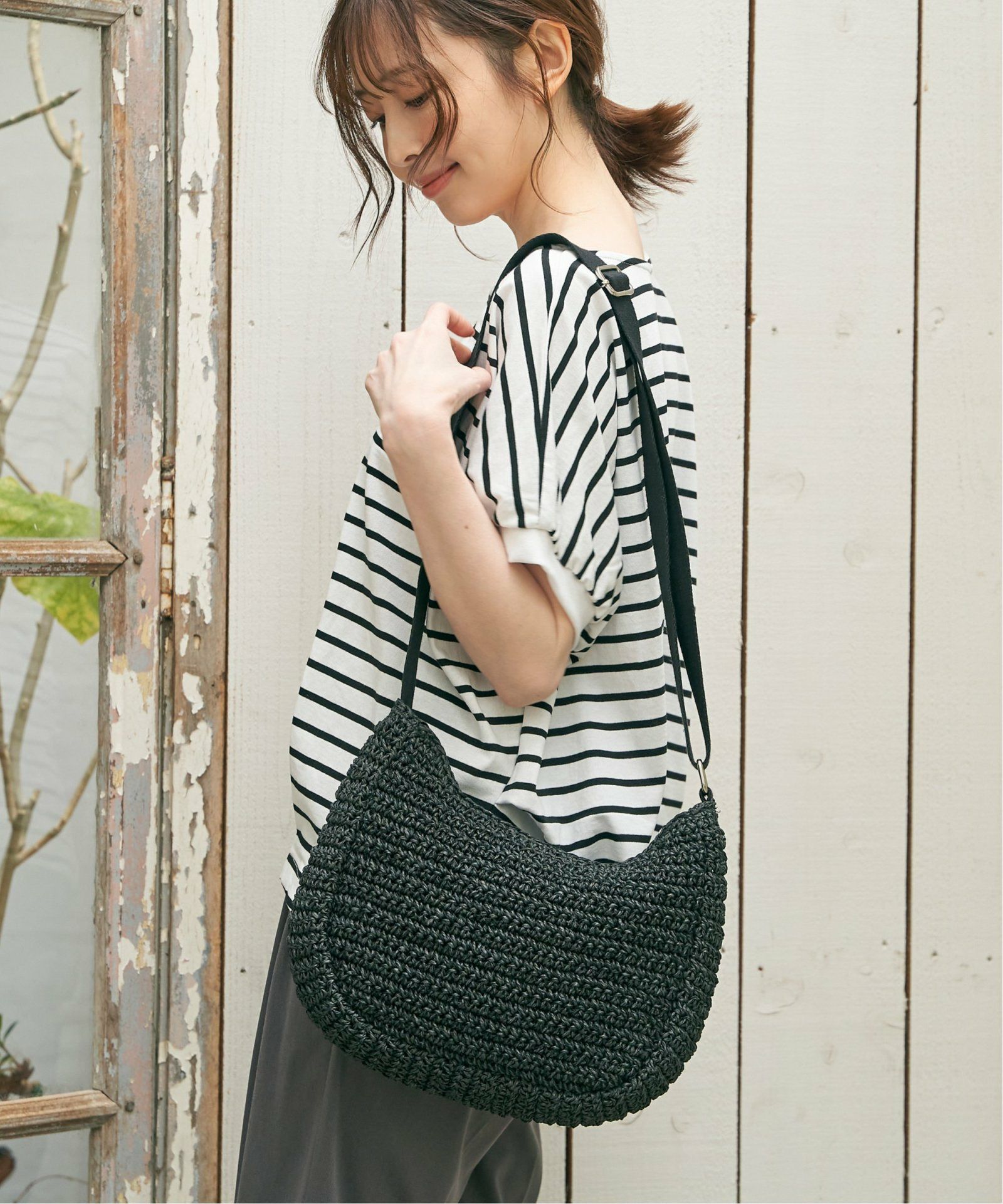 雑材ハーフムーンショルダーバッグ,ikka| TOKYO DESIGN CHANNEL