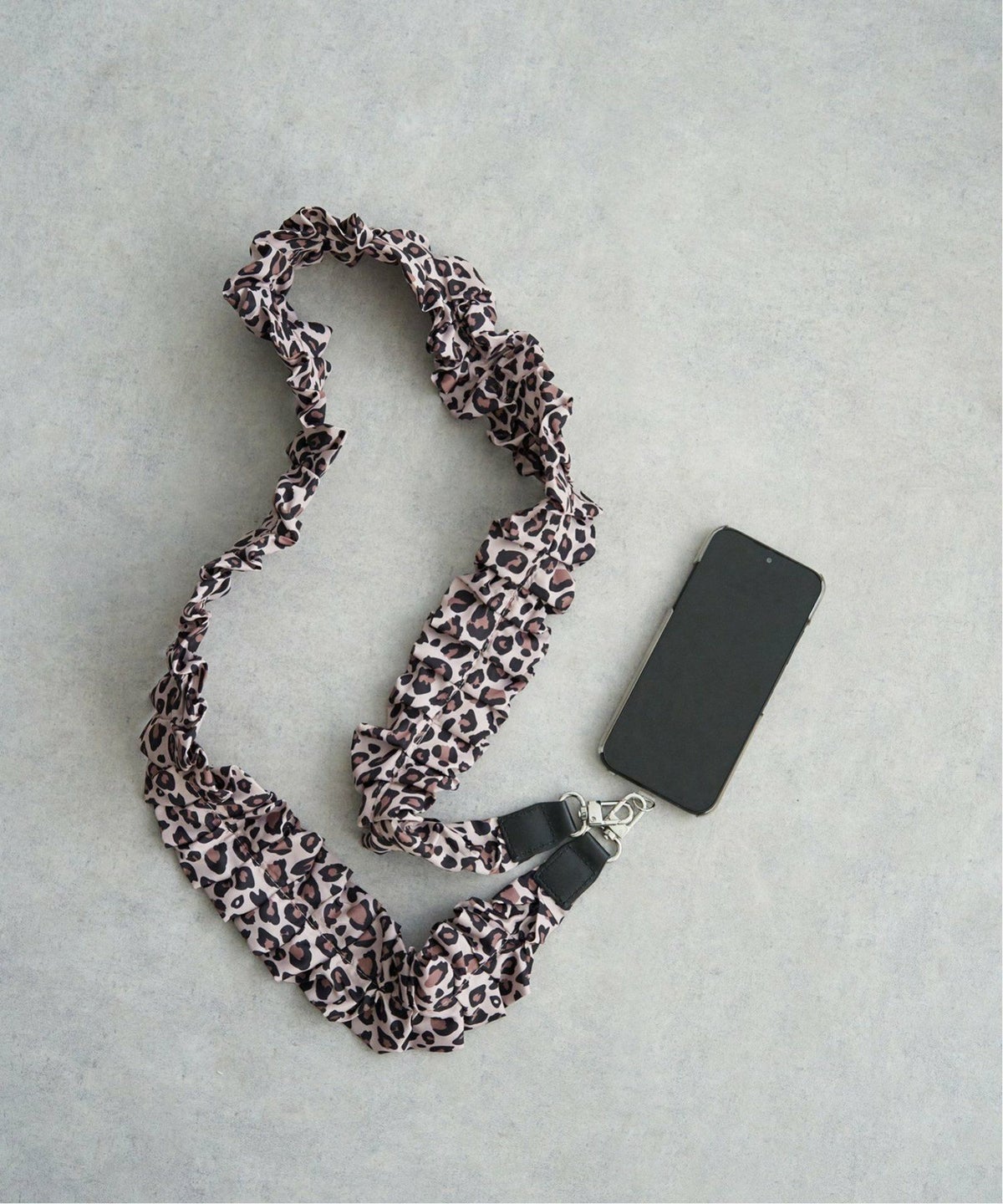 ピンクベージュ