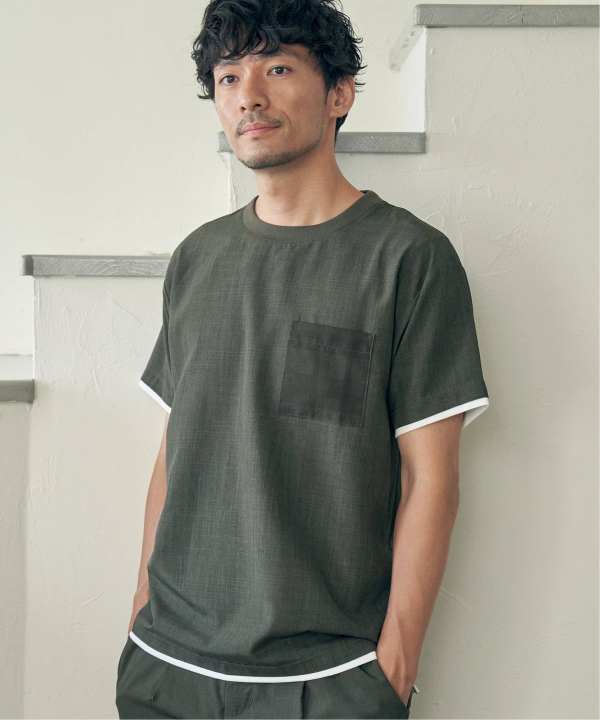 グリーン