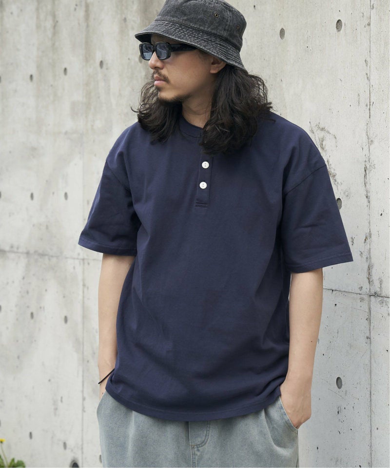 ネイビー