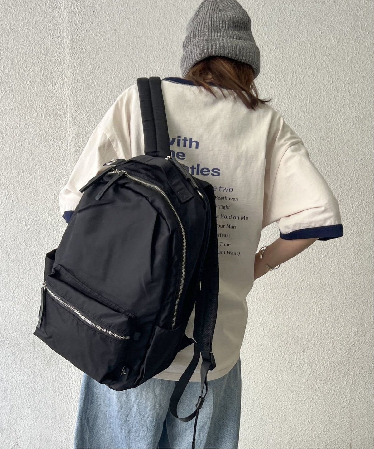 ブラック