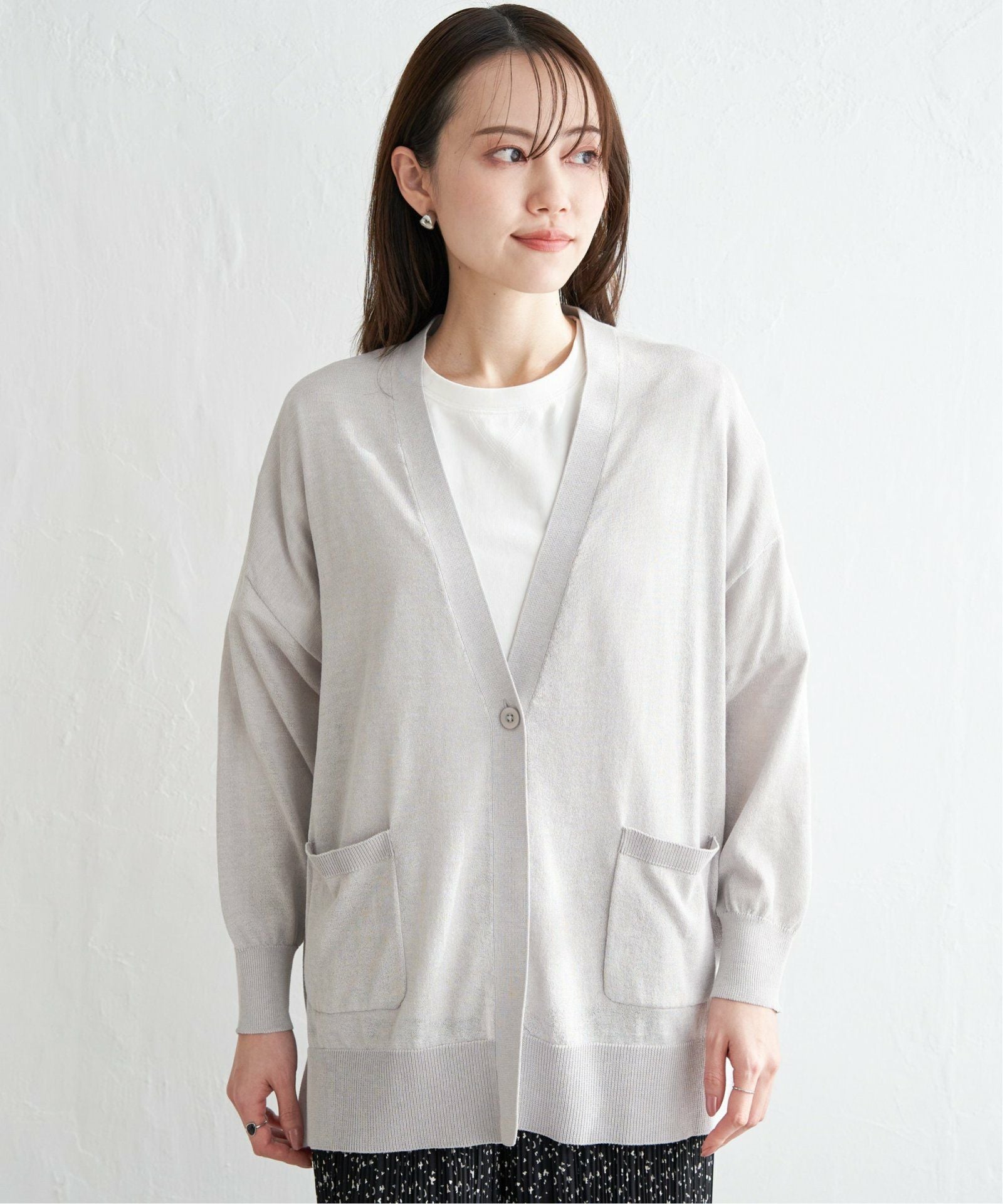 洗えるさらっとVネックカーディガン,ikka| TOKYO DESIGN CHANNEL