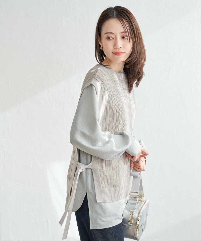 ベージュ