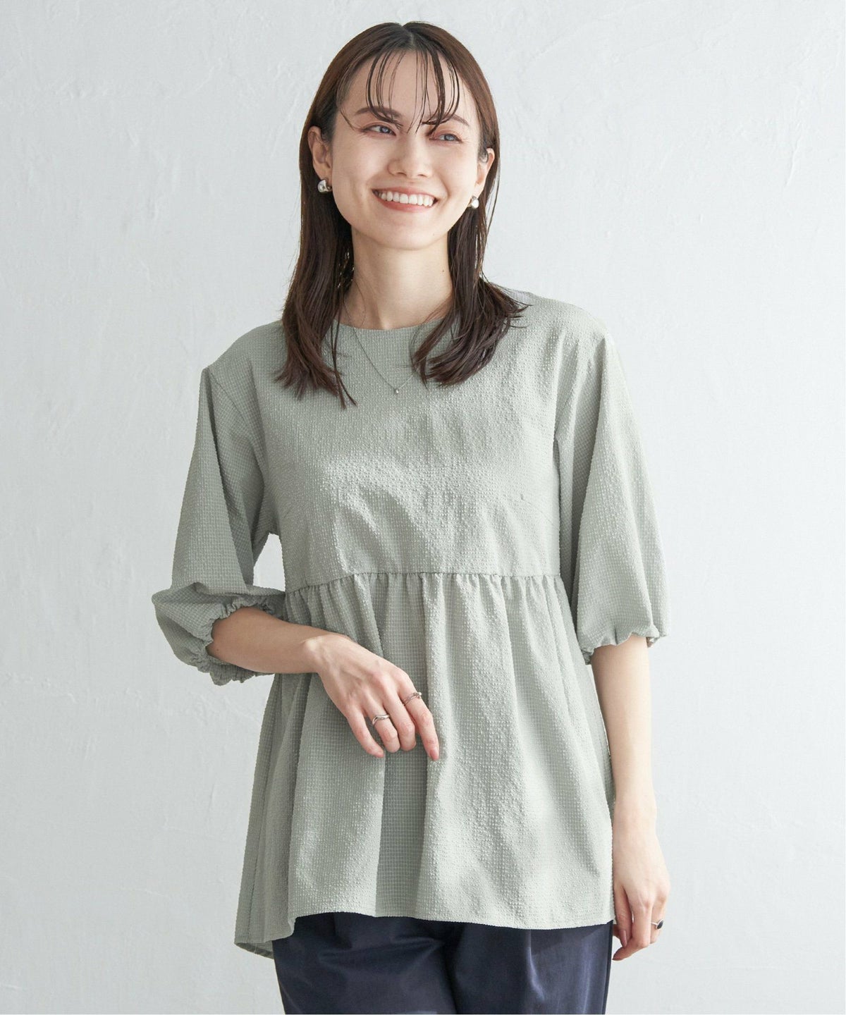 ミントグリーン