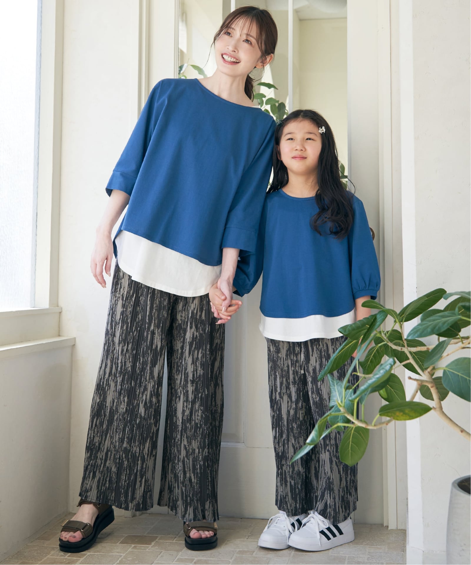 いちご様ボリュームトップス 梨地ジョーゼットドルマンプルオーバー【親子コーデ】,ikka| TOKYO