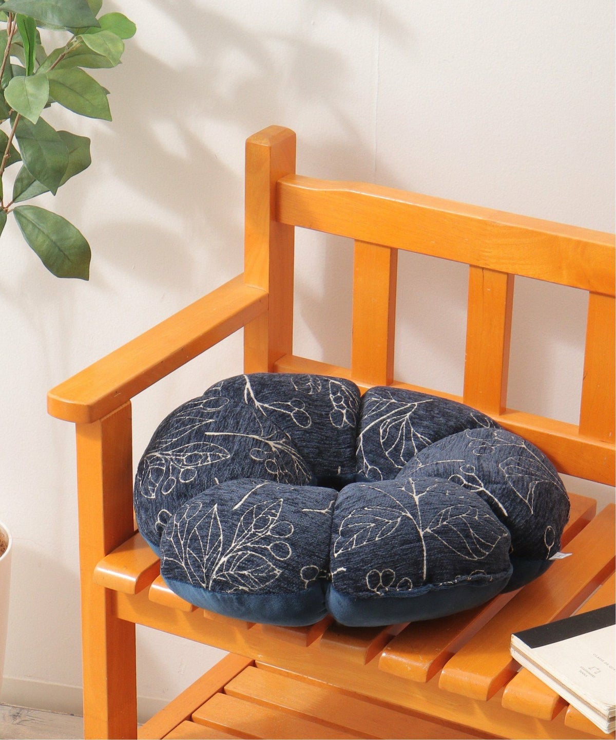 ネイビーブルー