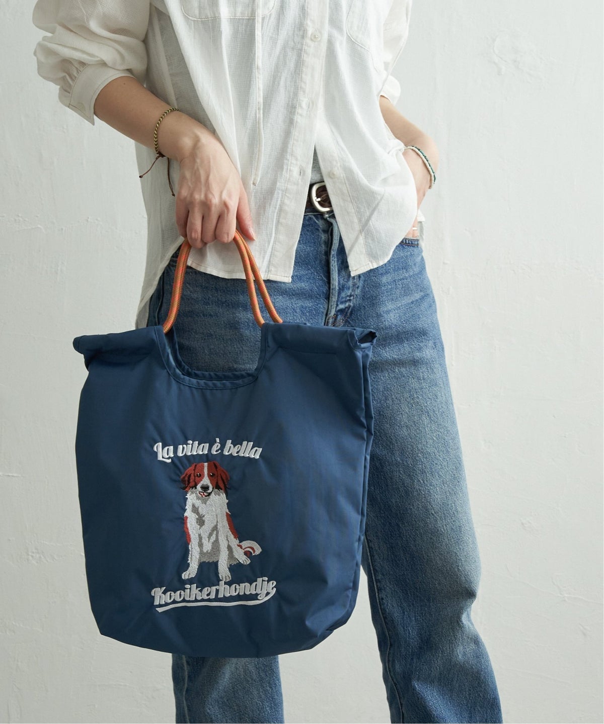 ネイビーブルー