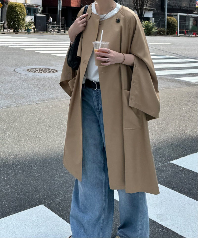 ベージュ
