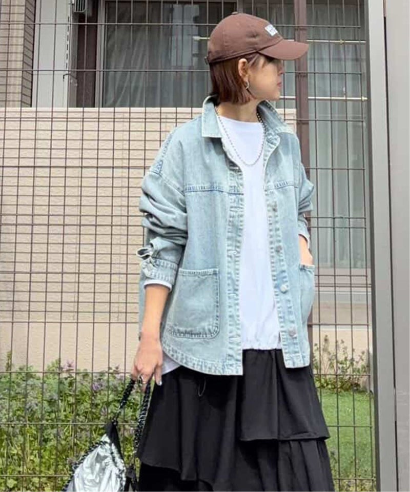ライトブルー