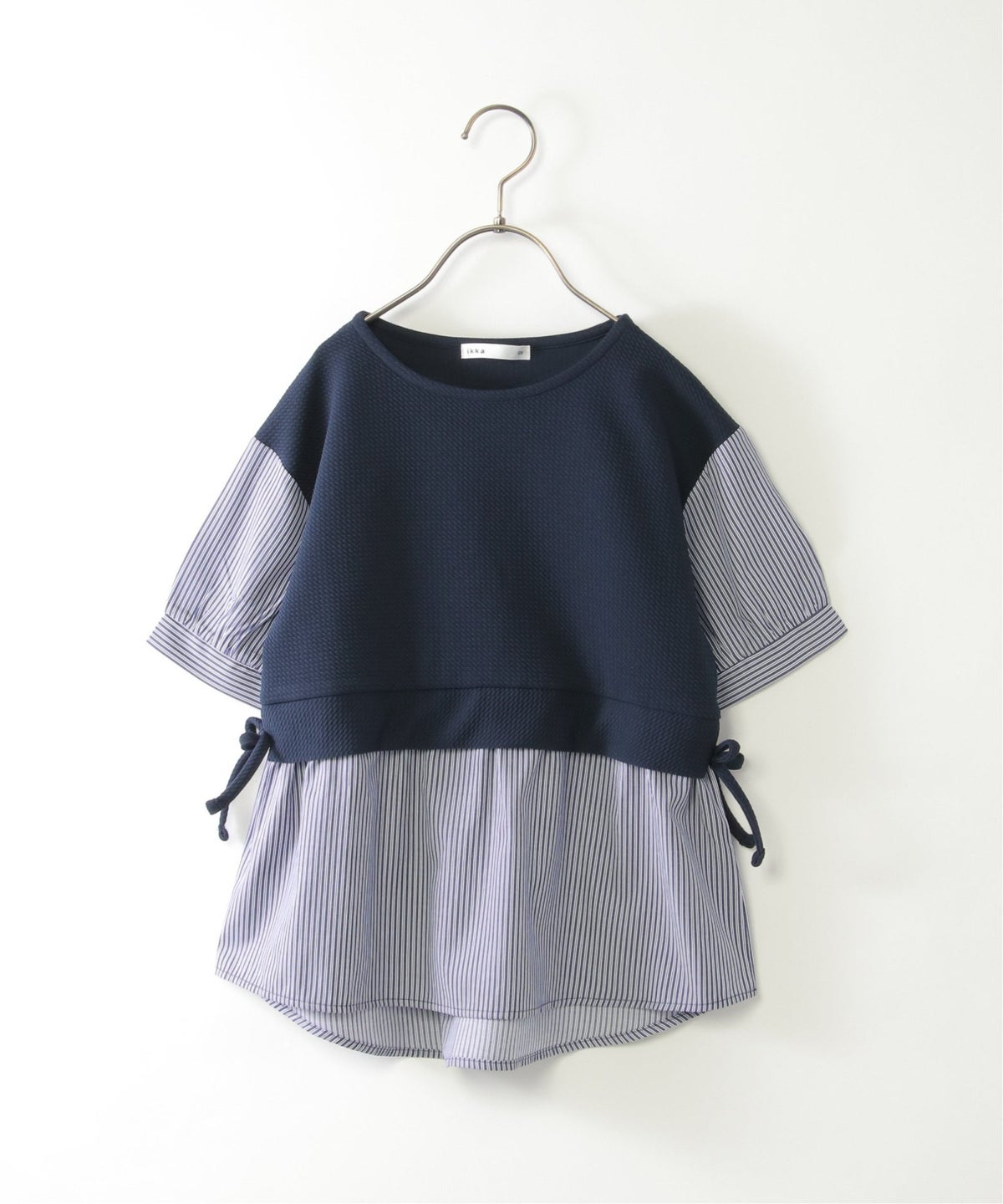 ネイビーブルー