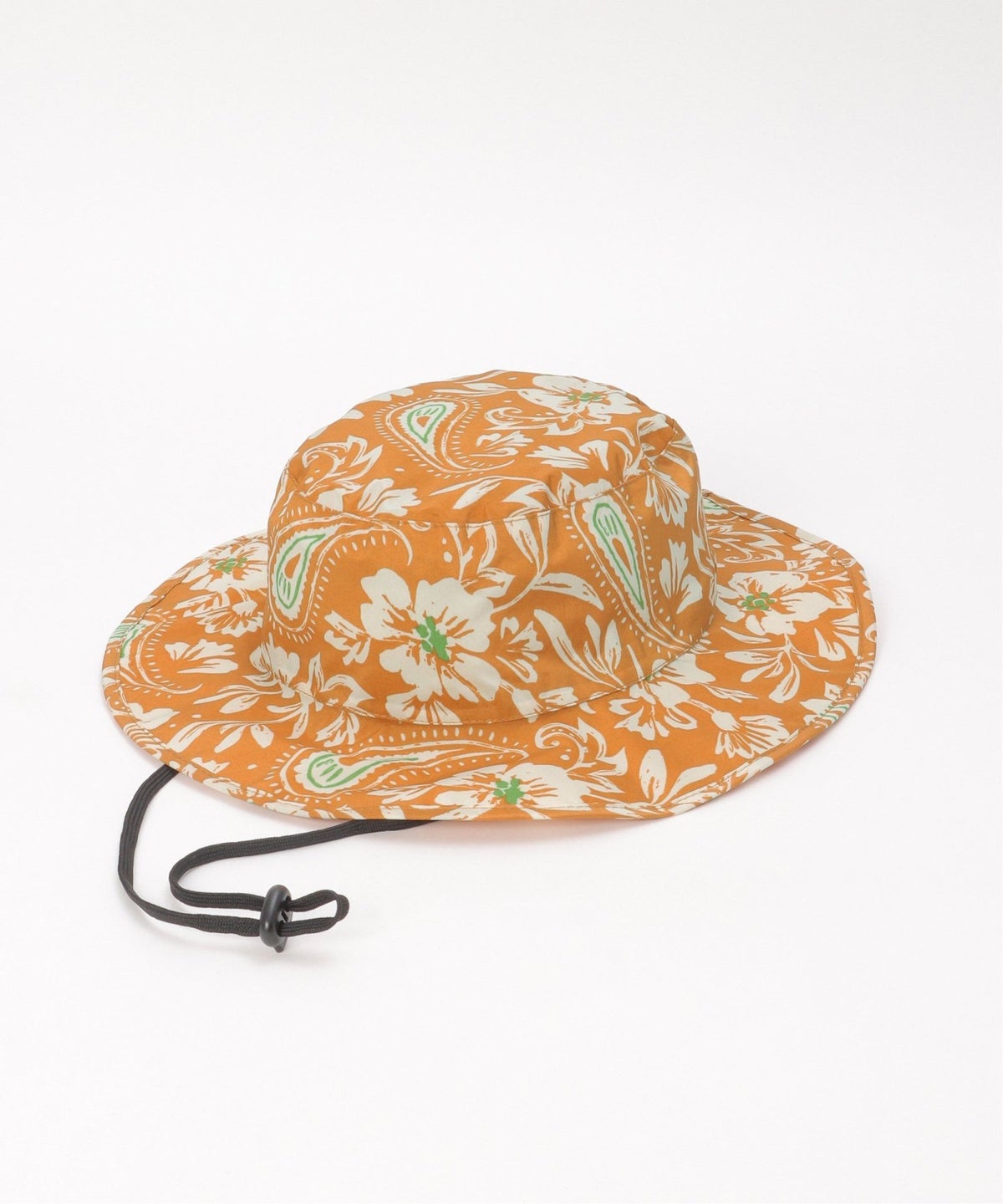 サーモンピンク