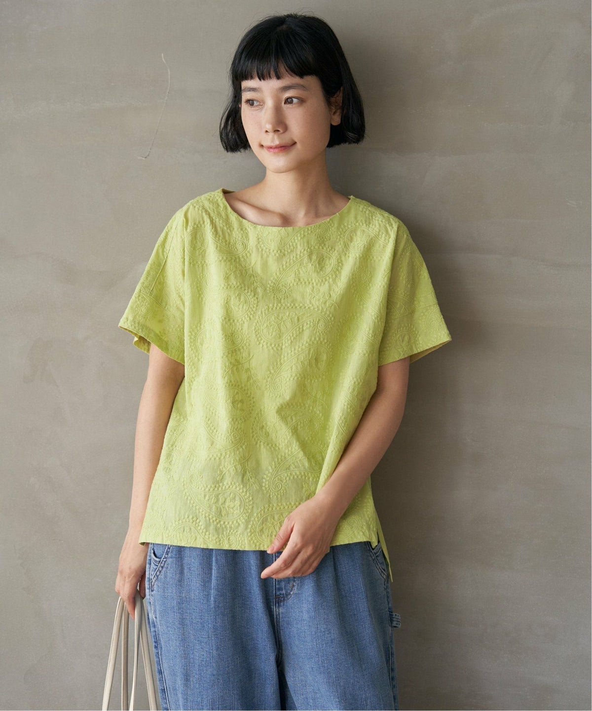 ライムイエロー