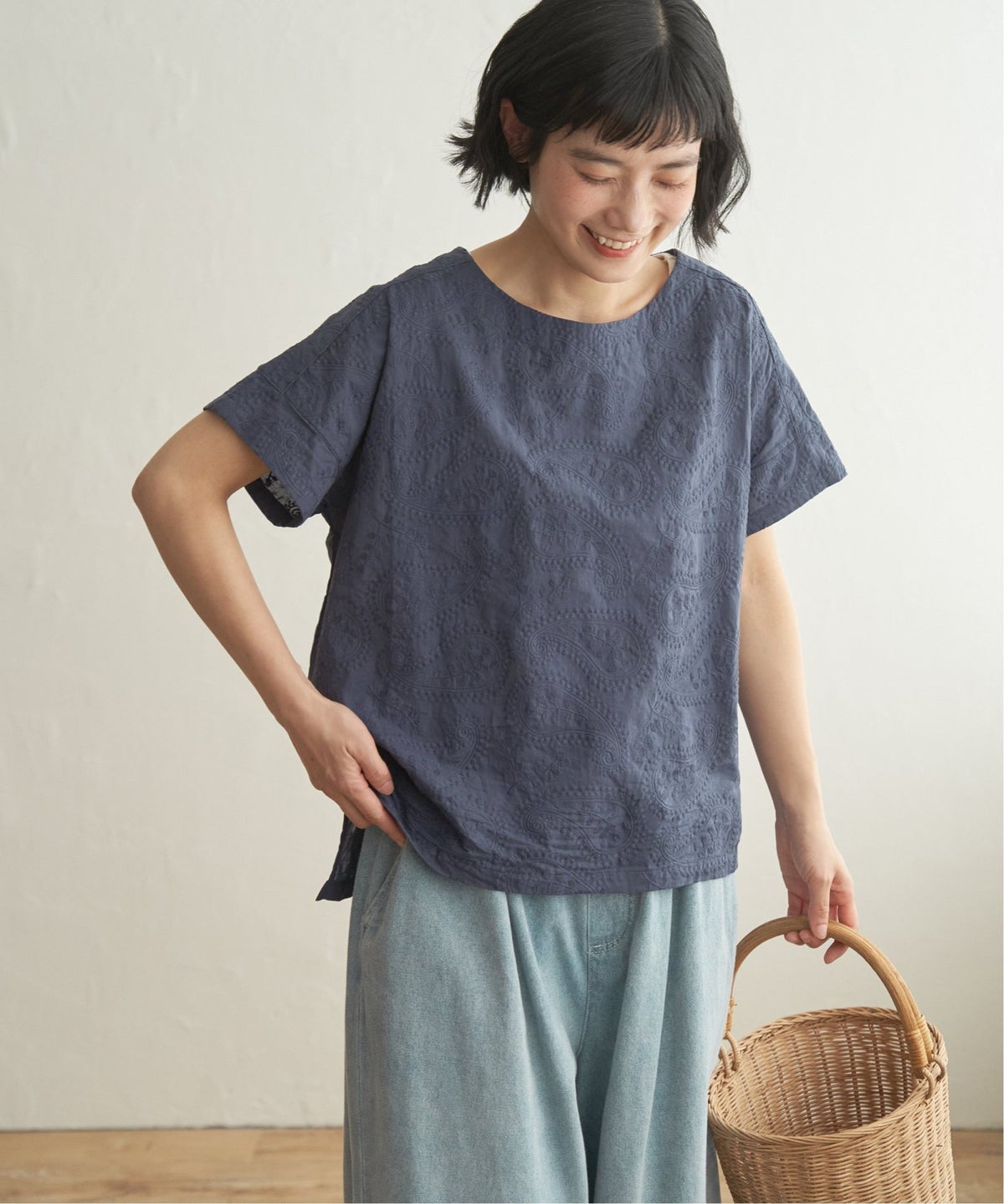 ネイビーブルー