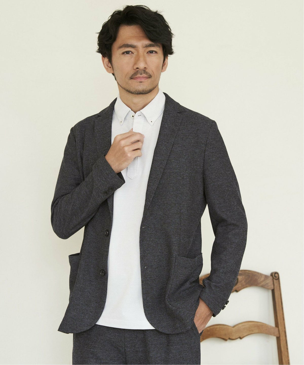 ネイビーブルー