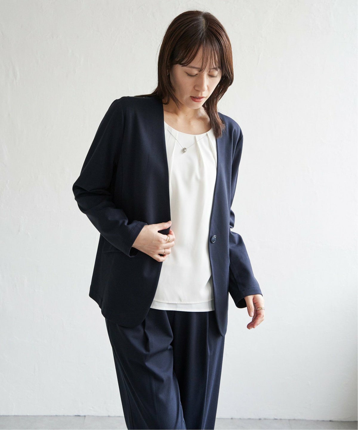 ネイビーブルー