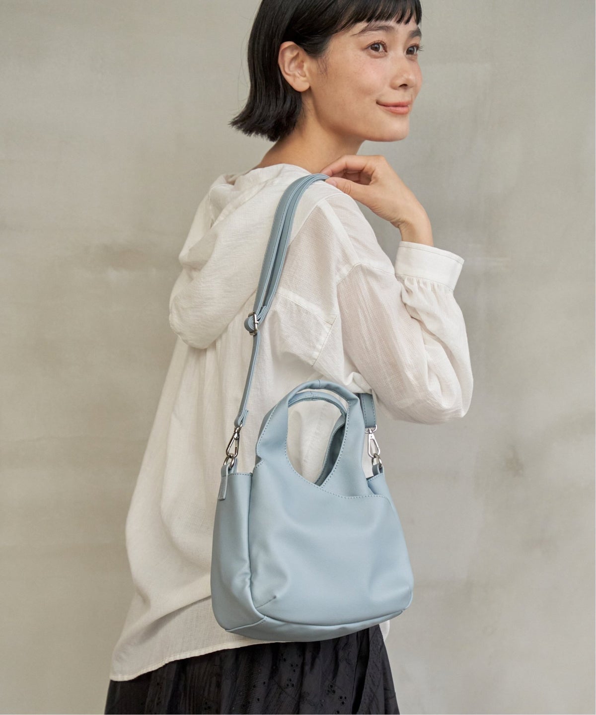 サックスブルー