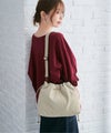 ベージュ