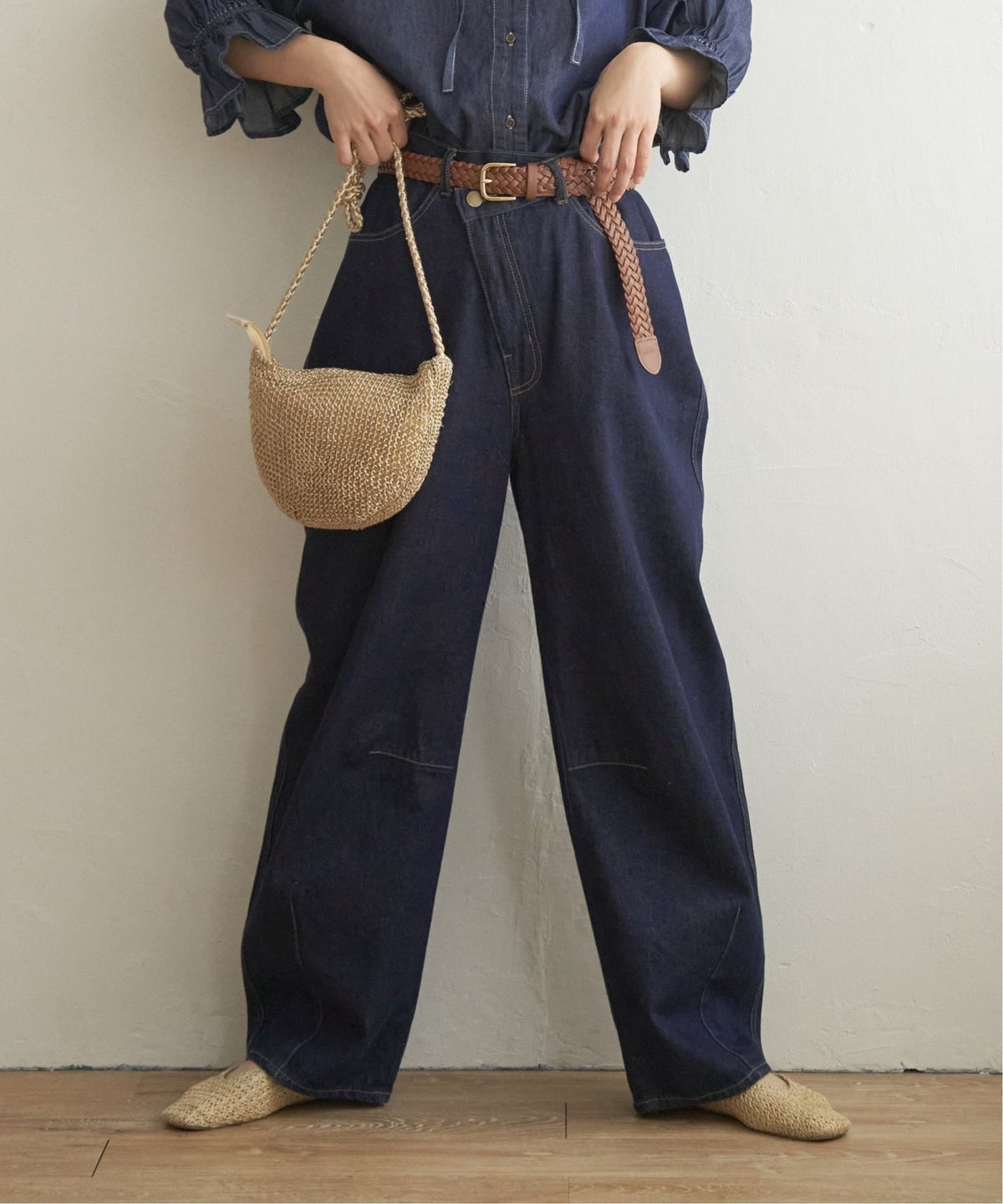 ダークネイビー