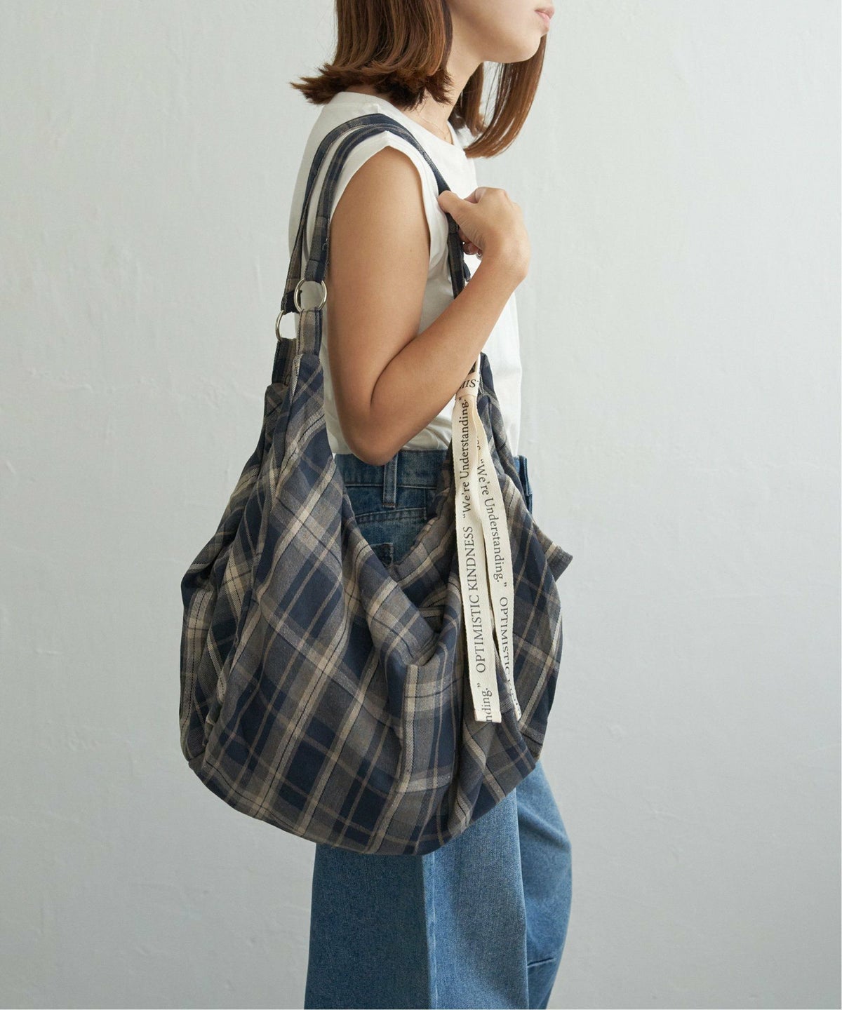 ネイビーブルー