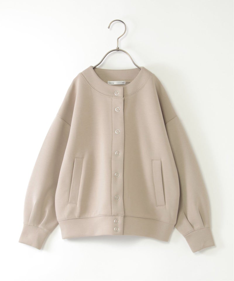 ベージュ