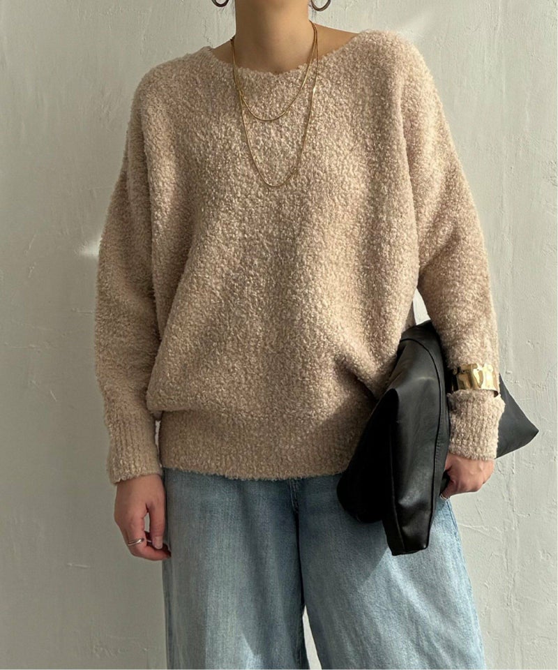 ベージュ