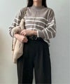 ベージュ