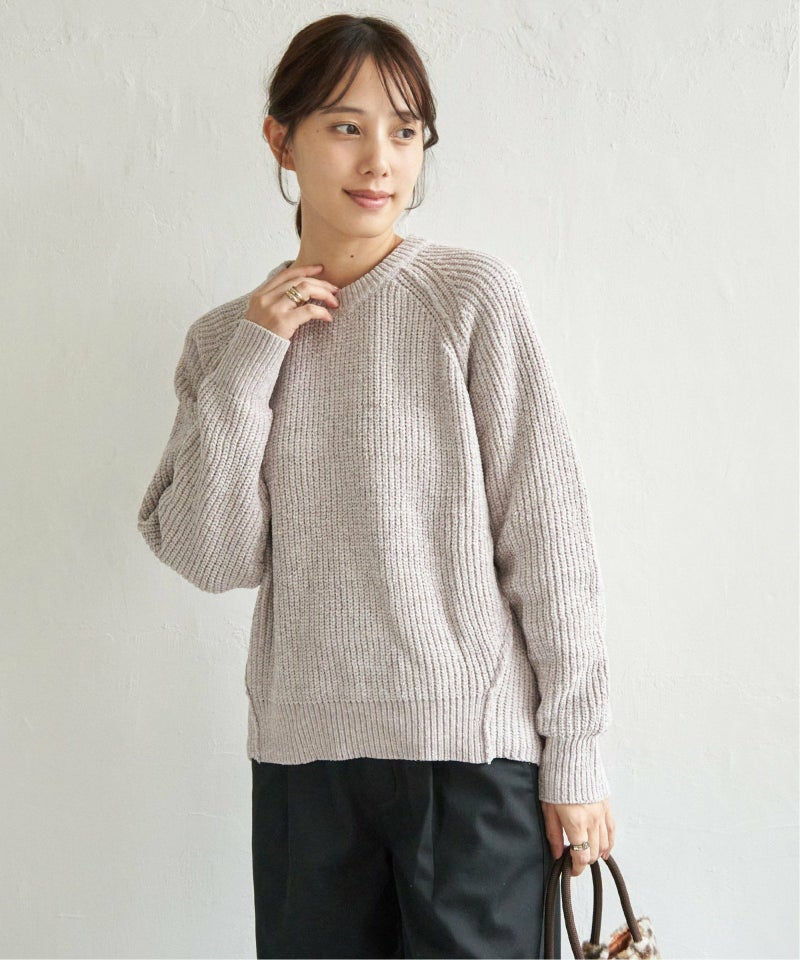 ベージュ