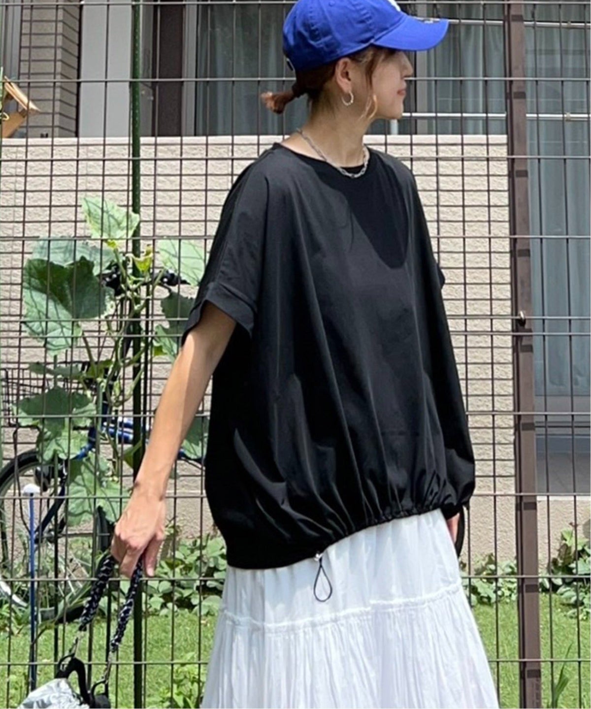 ブラック