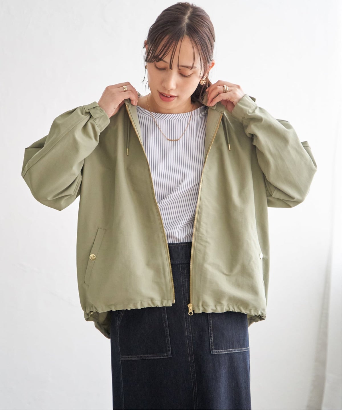 ライトグリーン