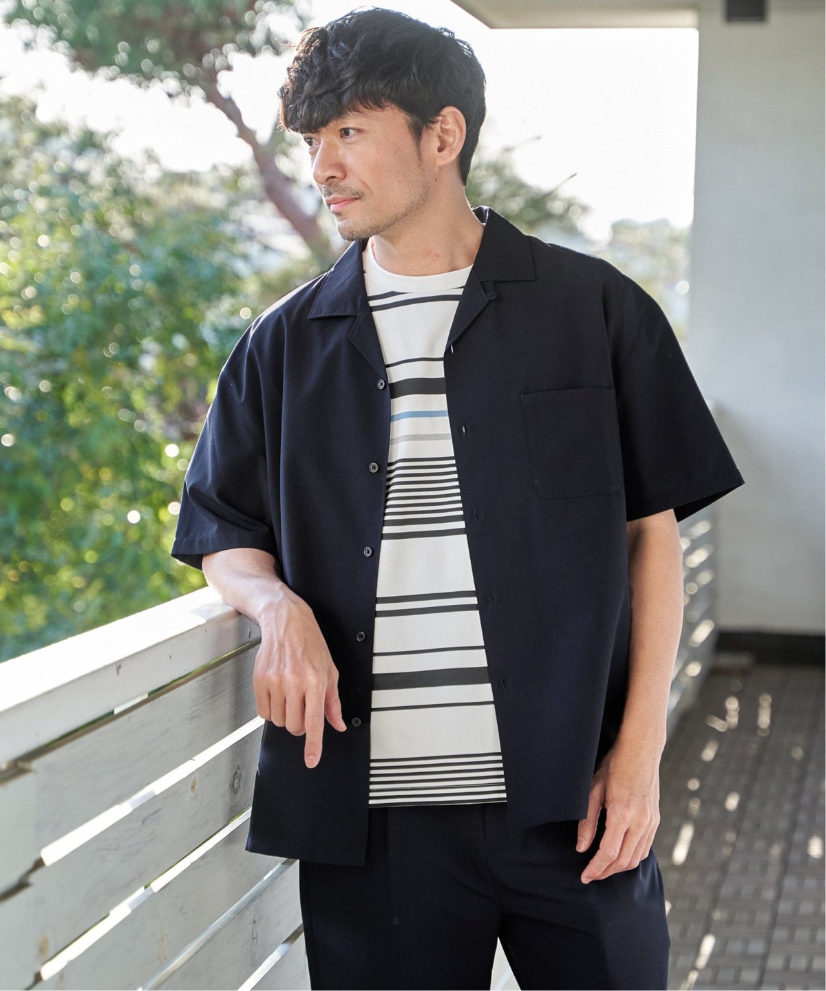 ネイビーブルー