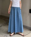 ブルー