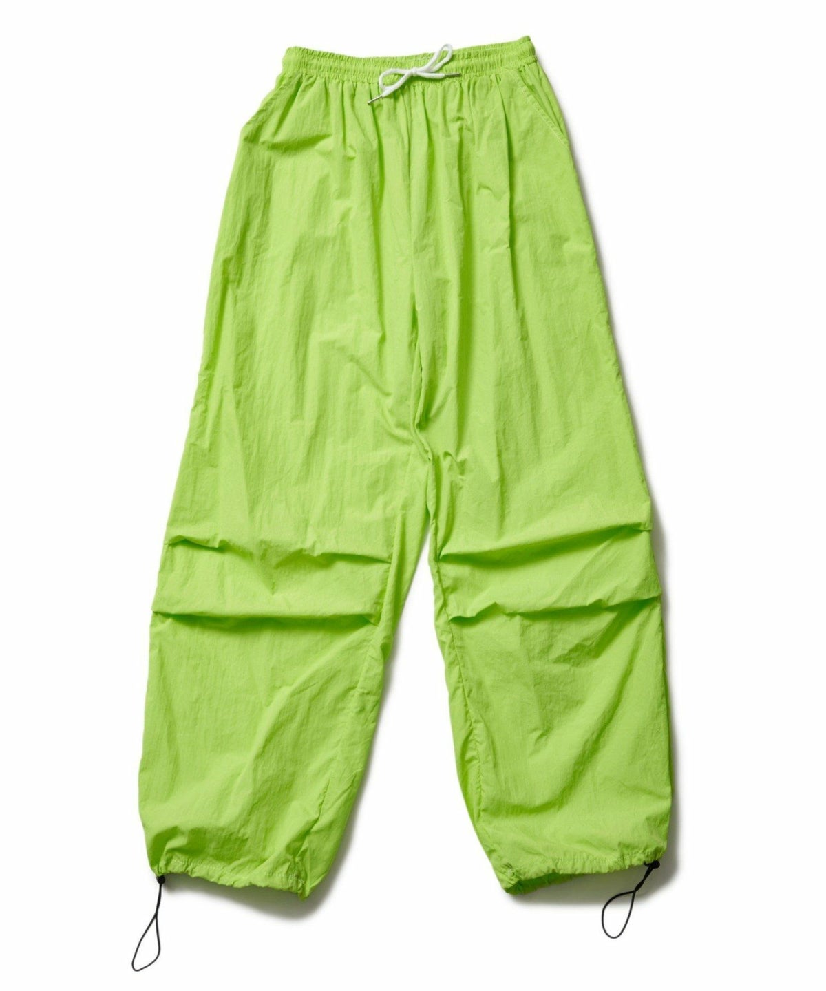 ライムグリーン