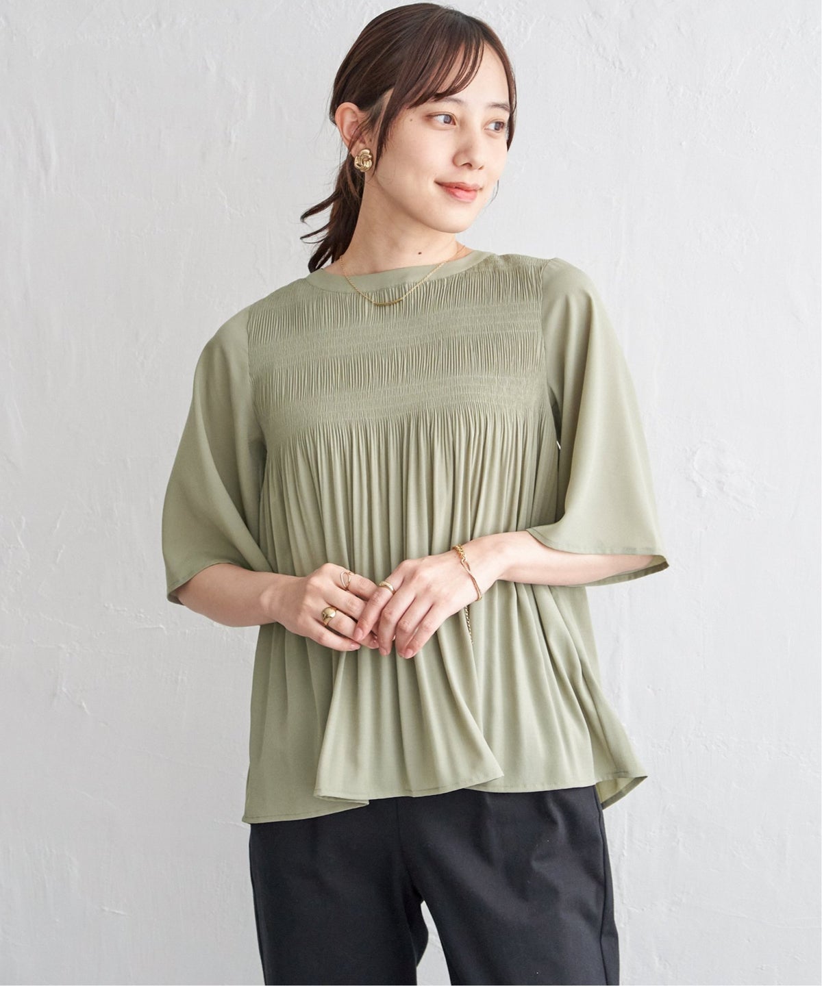 ライトグリーン