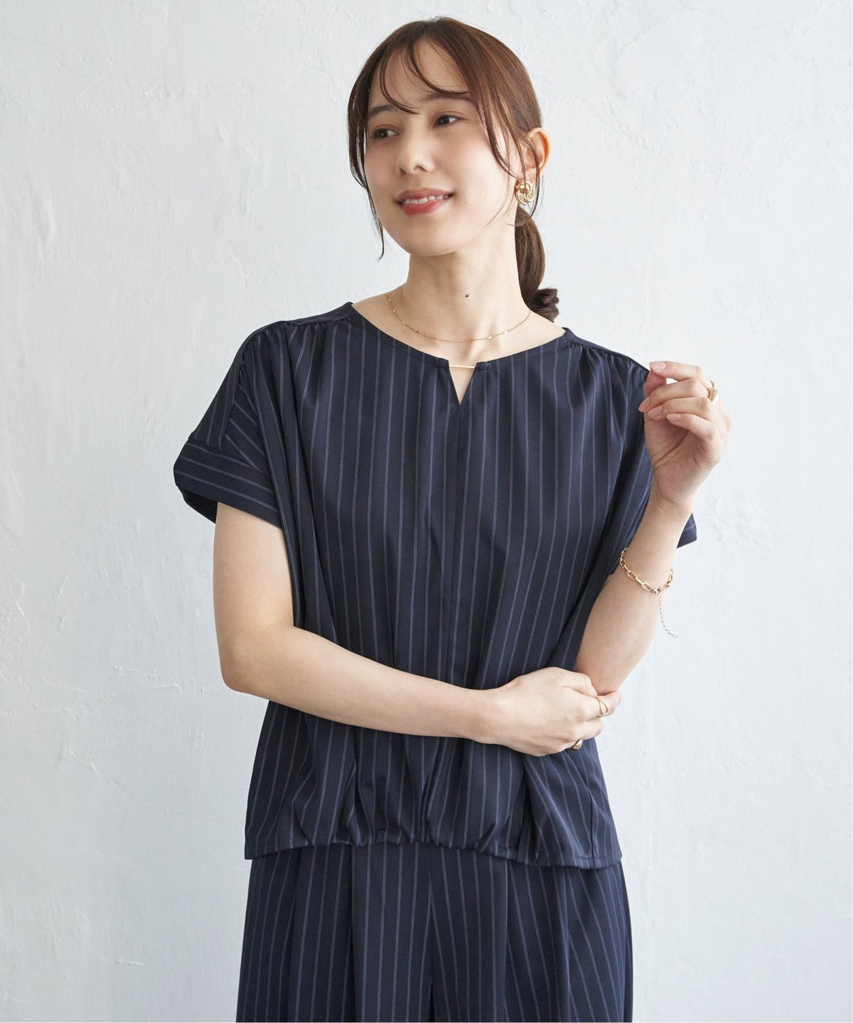 ネイビーブルー