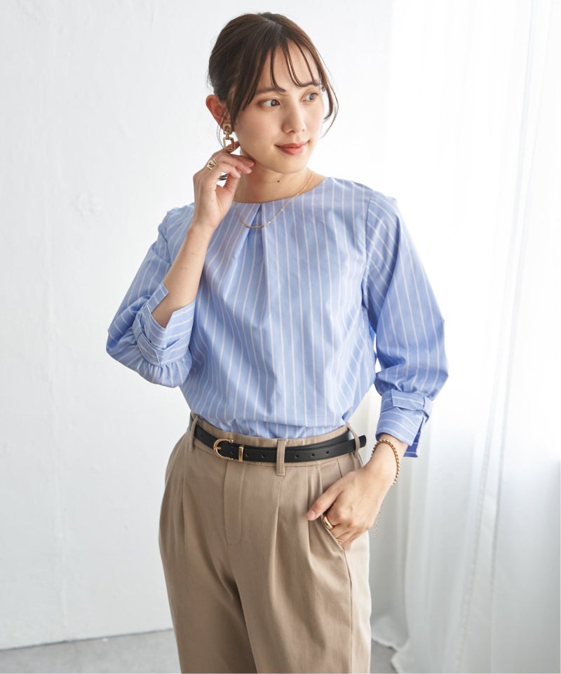 ブルー