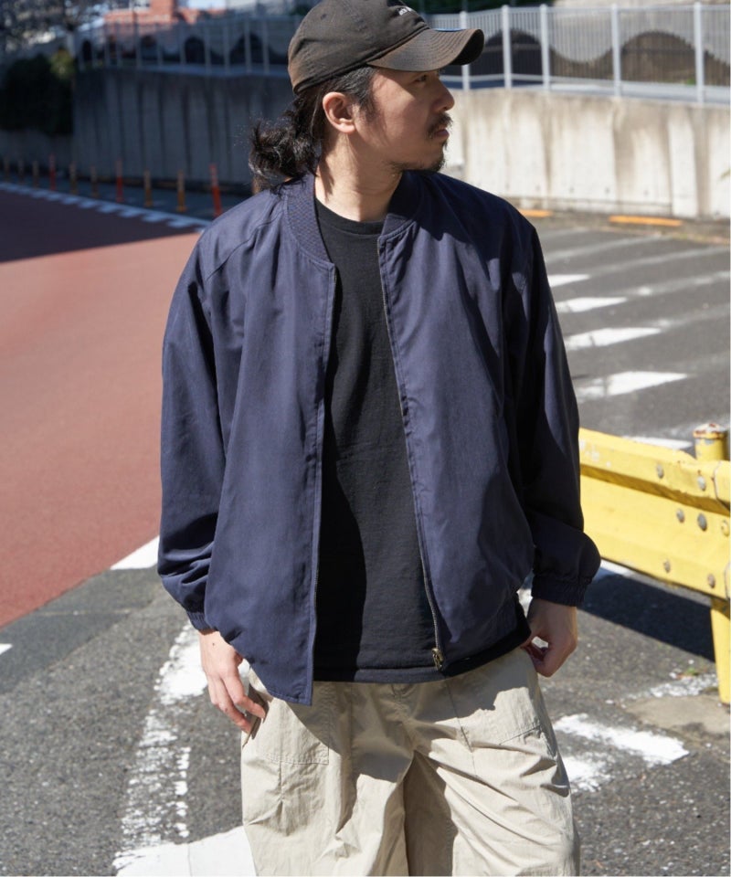 ネイビーブルー