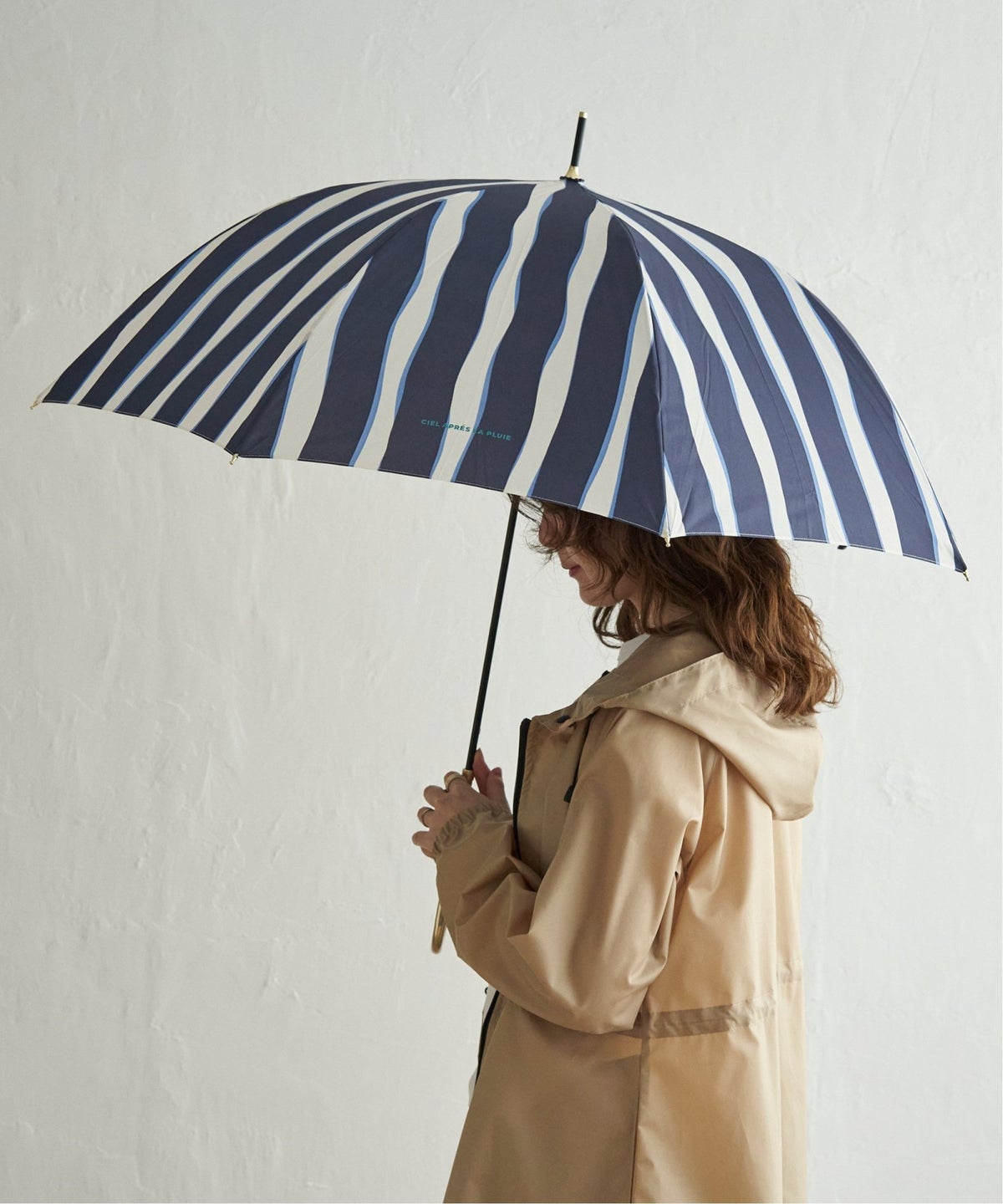 ネイビーブルー