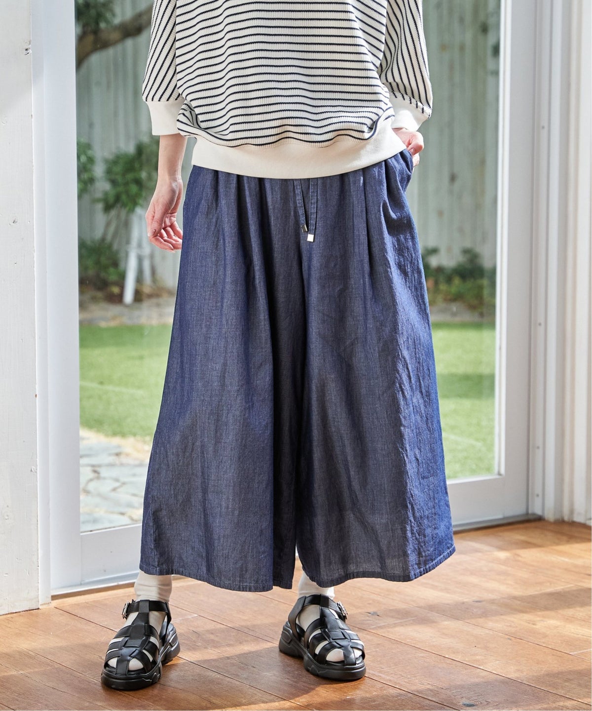 ネイビーブルー