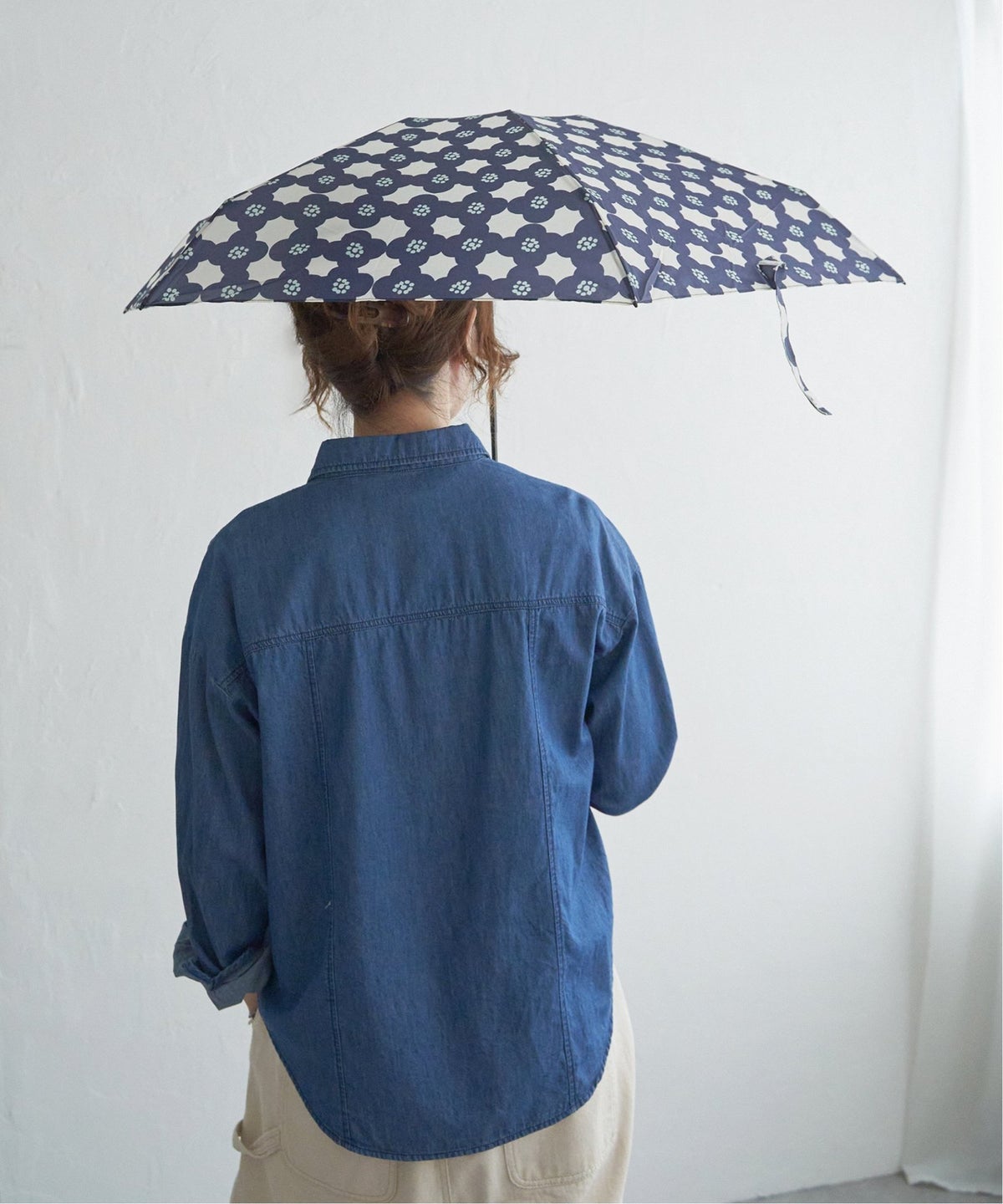 ネイビーブルー