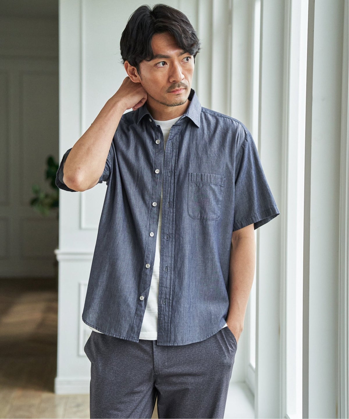 ネイビーブルー