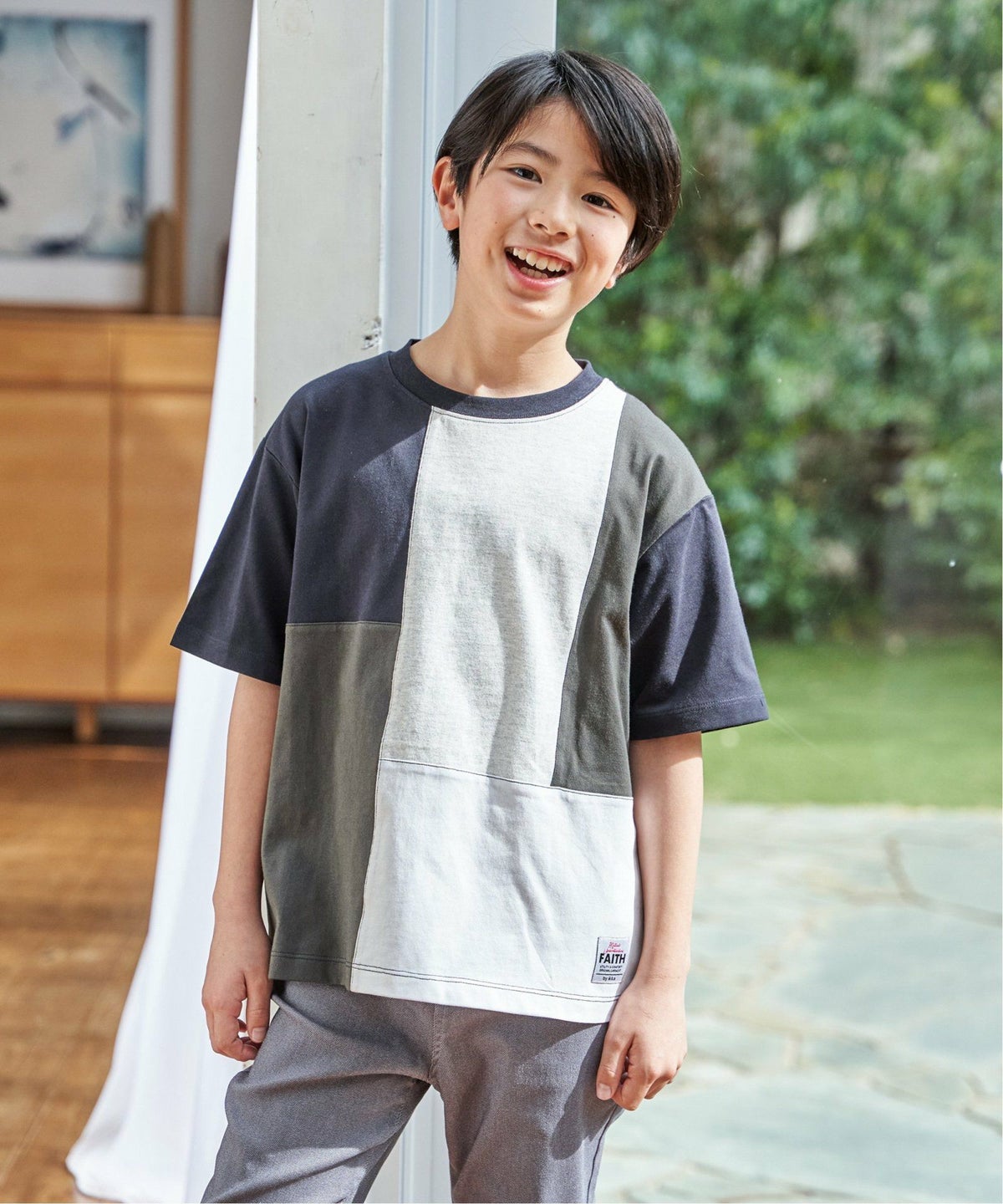 ネイビーブルー