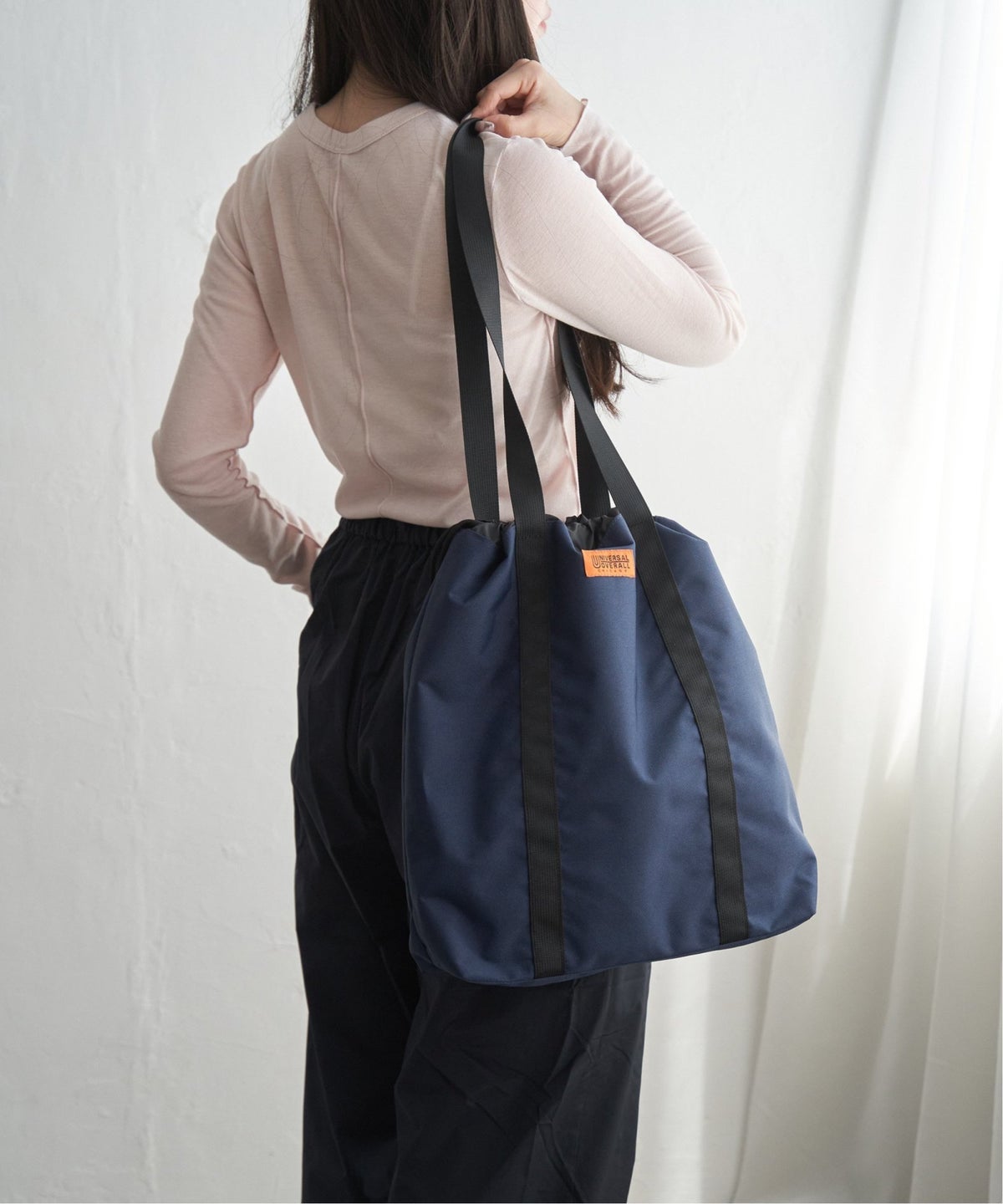 ネイビーブルー